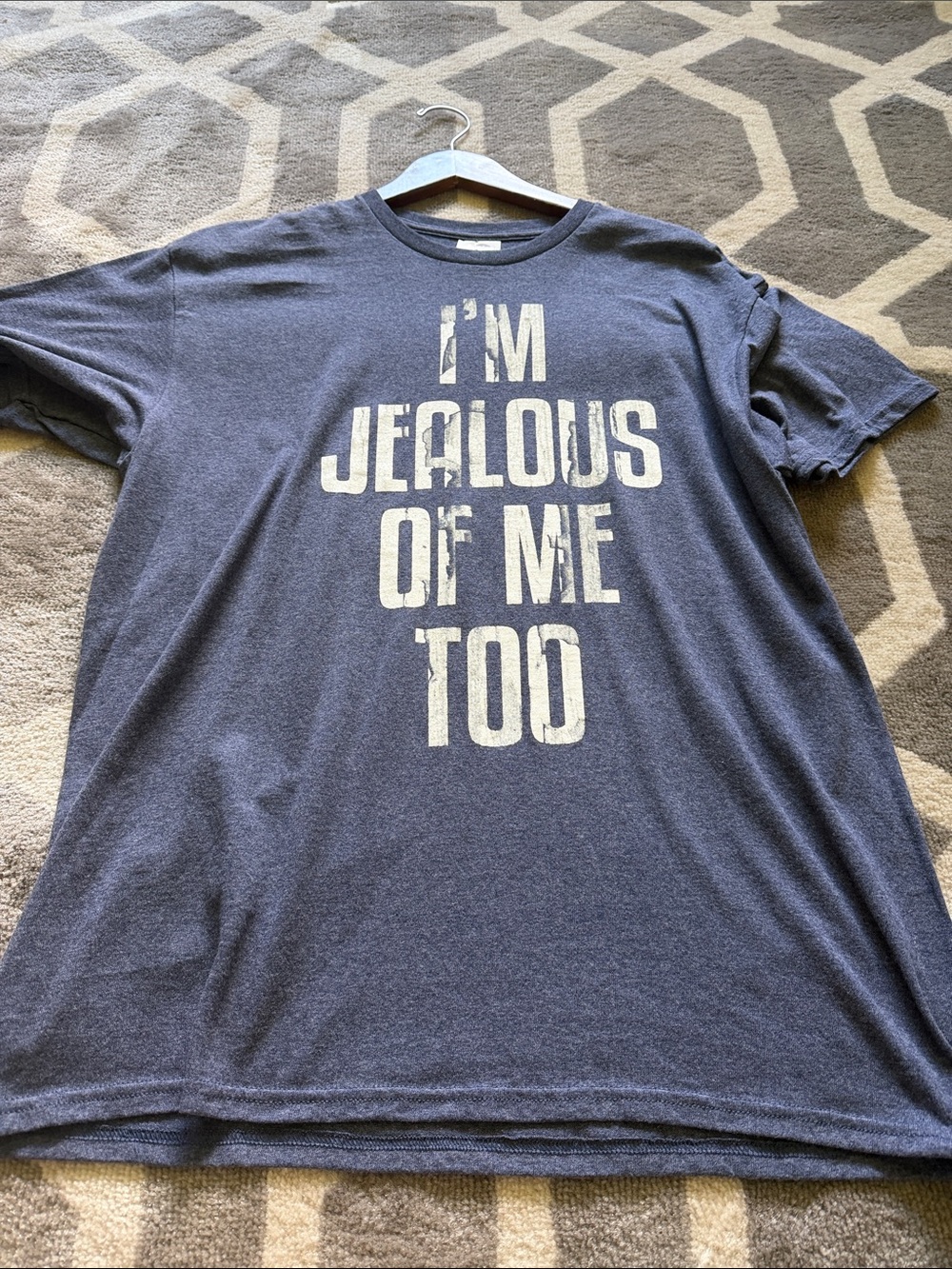 Men’s large graphic tee / New